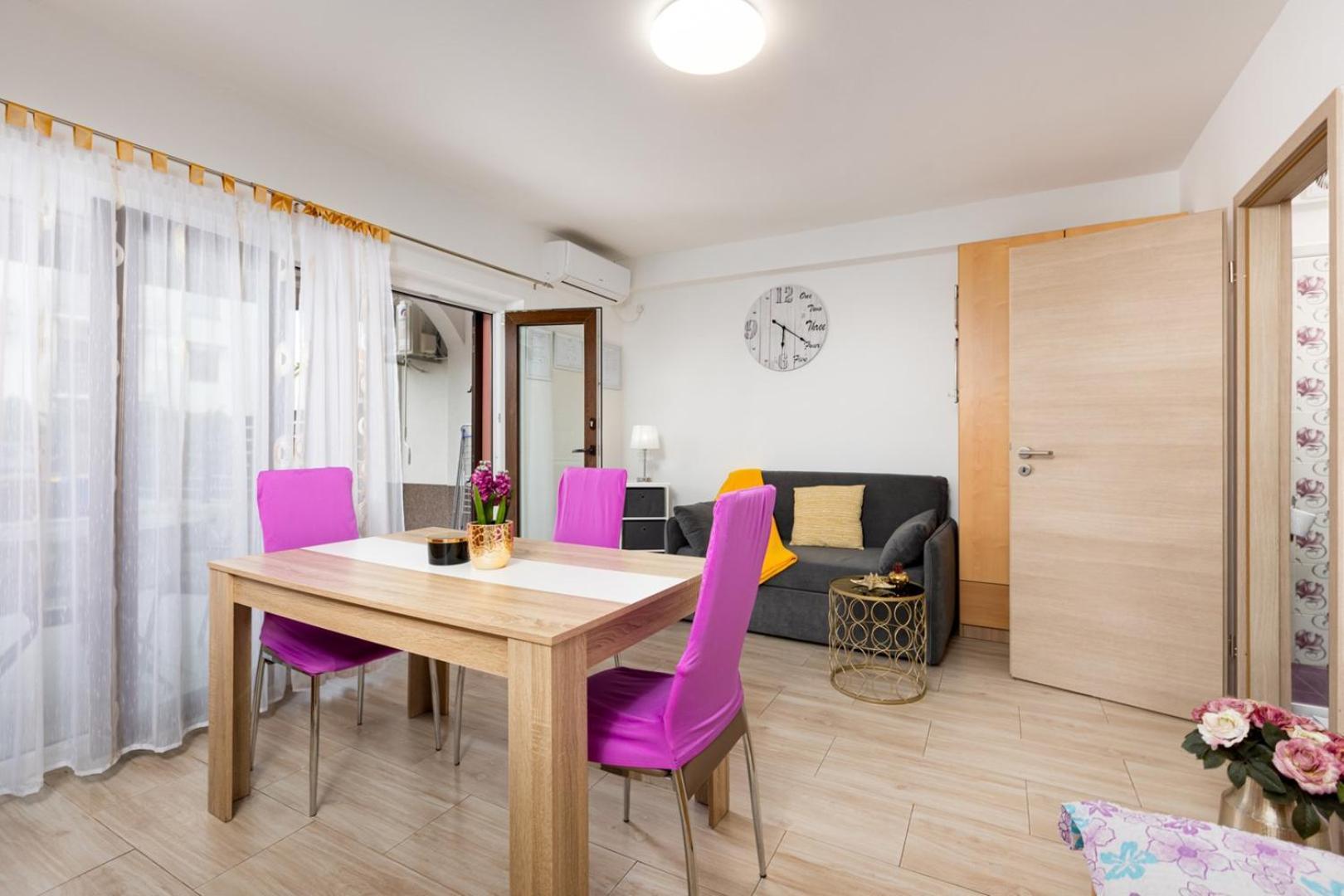 Apartments Tea Malinska Exterior photo