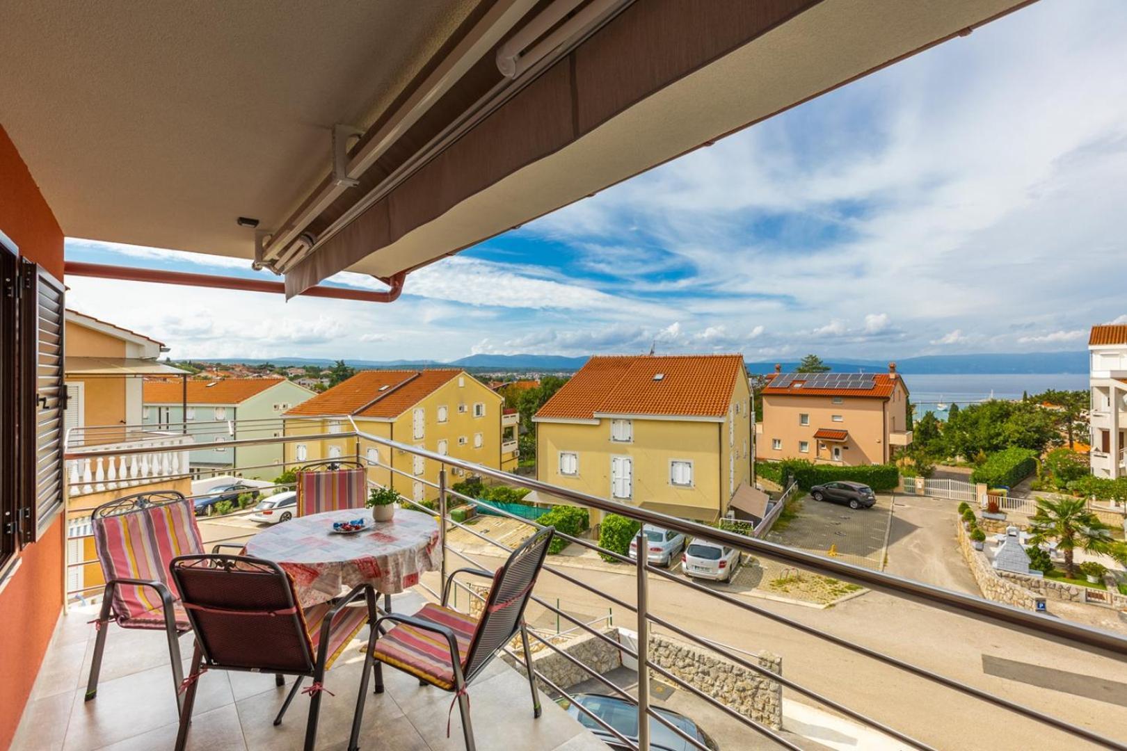 Apartments Tea Malinska Exterior photo